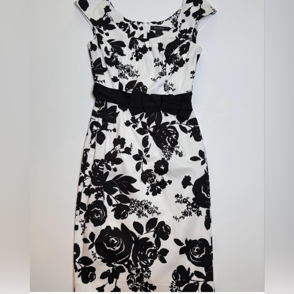 White House Black Market Black and White Floral Sheath Dress